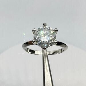 Moissanite Diamond Engagement Ring 1 Ct Six Prong Round Cut 18K GRA Size 7